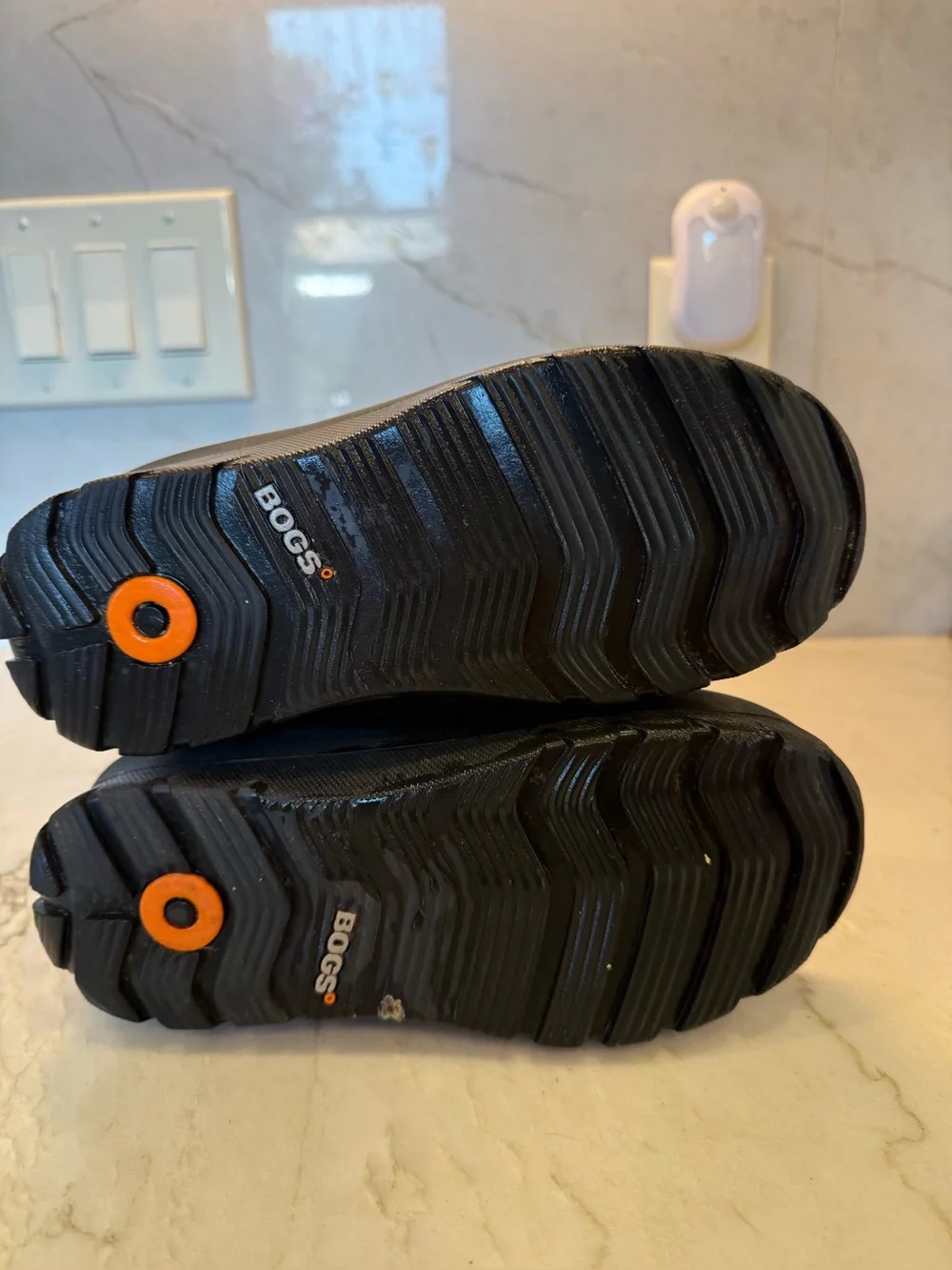 Bogs youth size 3. Excellent condition.